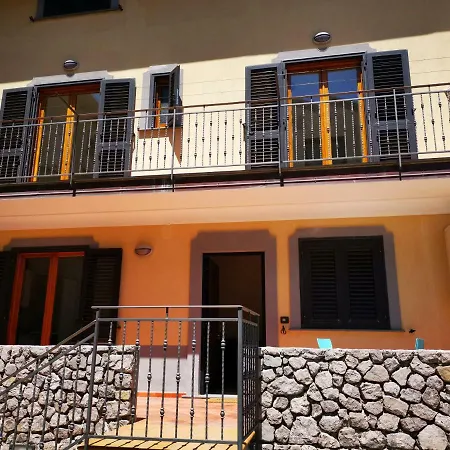 Bomerano Apartments *